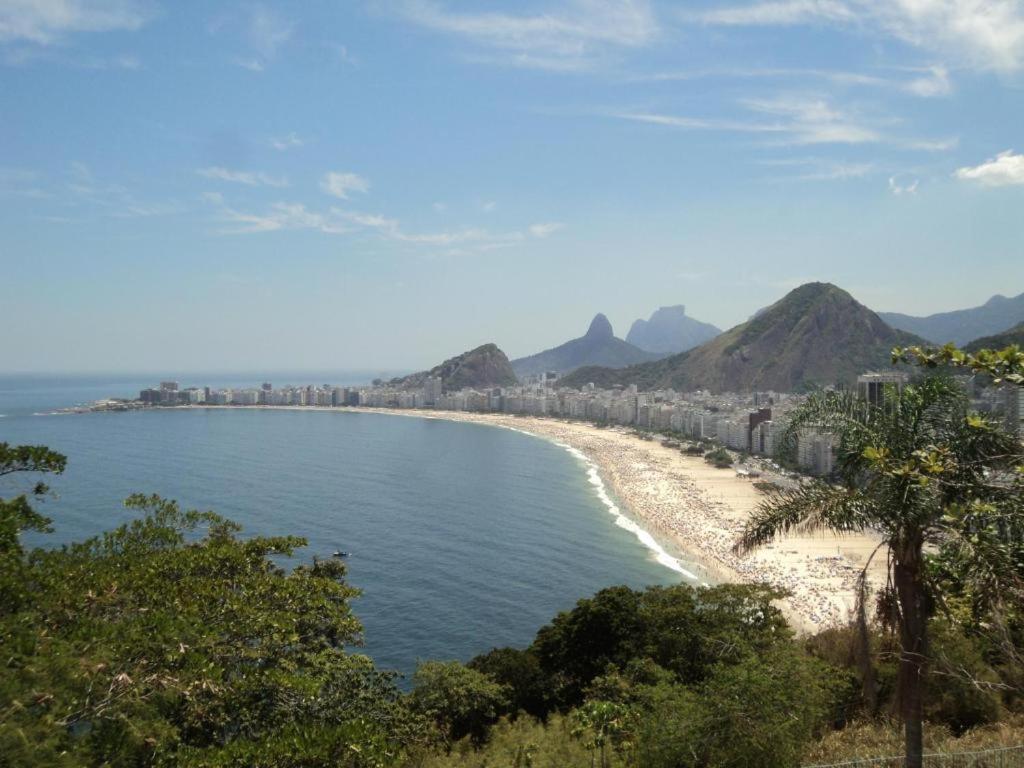 Studio Completo Na Praia De Copacabana Com Ar, Wifi, Netflix, Ate 4 Pessoas, Fundos Claro E Silencioso, Pauloangerami Pj135 Rio de Janeiro Exterior foto